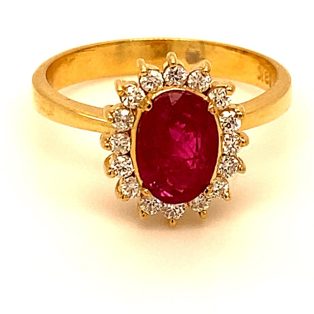 Burmese Ruby 1.70ct Diamonds Solid 18K Gold Ring